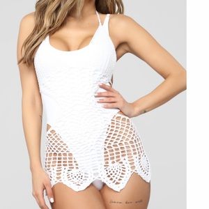 Fashion nova brand new swimsuit cover up